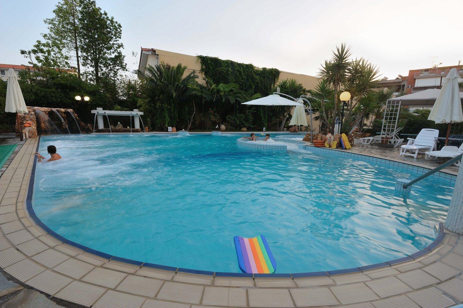 Kentrikon Hotel & Spa Loutra Edipsou  Luaran gambar